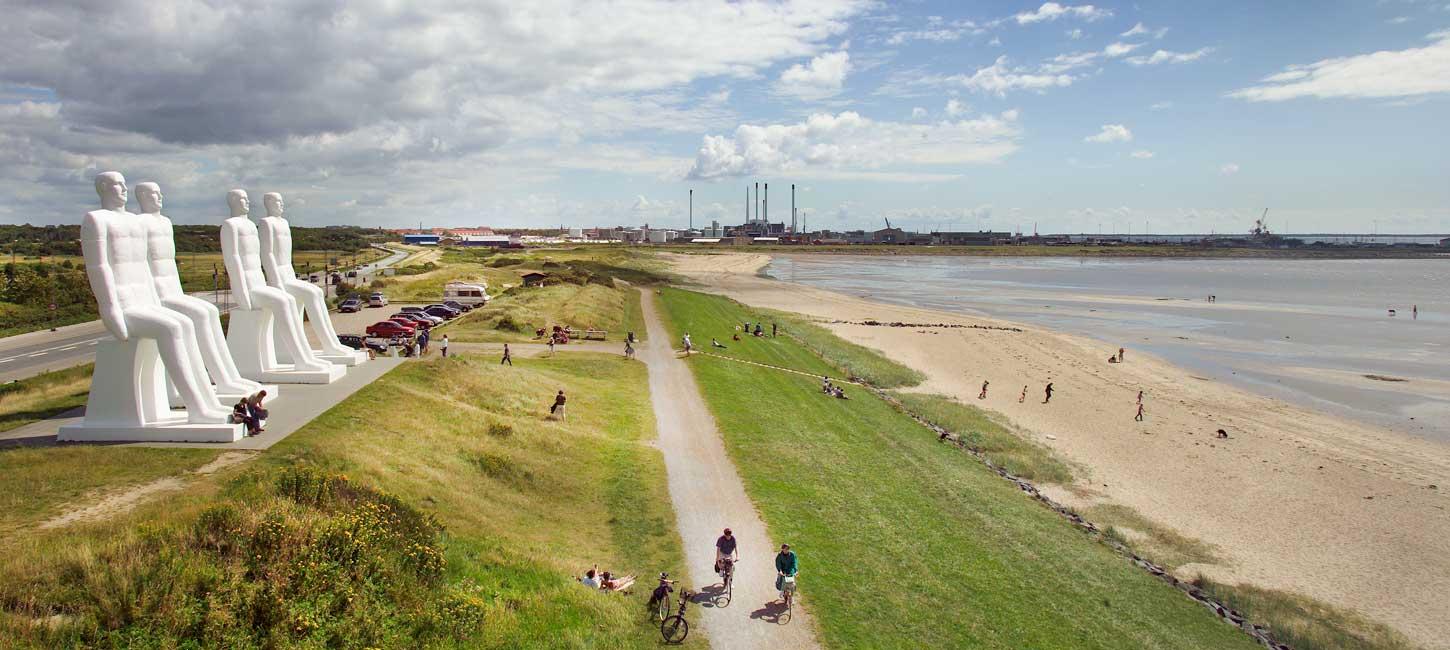 Strandliv ved Mennesket ved Havet i Esbjerg | Gigant sculpture Esbjerg | Gigantskulptur Esbjerg